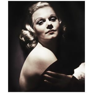 een zwart-witfoto van een vrouw