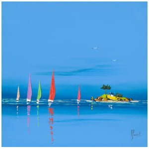 een schilderij van zeilboten in het water met een klein eiland op de achtergrond