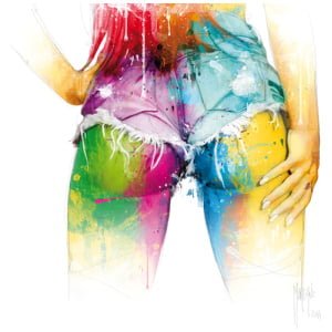 een schilderij van een vrouwenkont met verfspatten erop