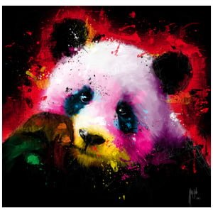 een schilderij van een pandabeer op een zwarte achtergrond