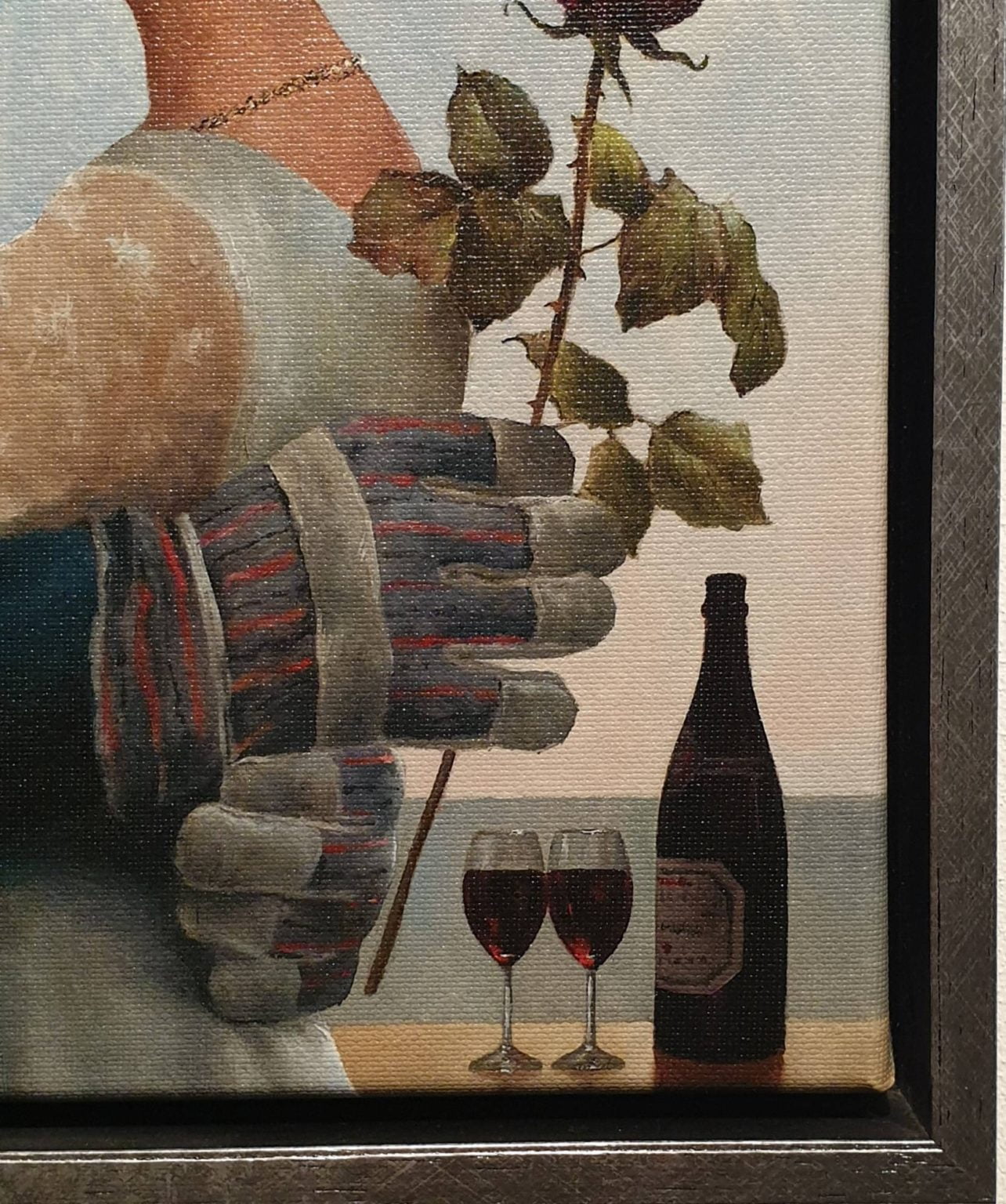 een schilderij van een persoon die een roos en twee wijnglazen vasthoudt