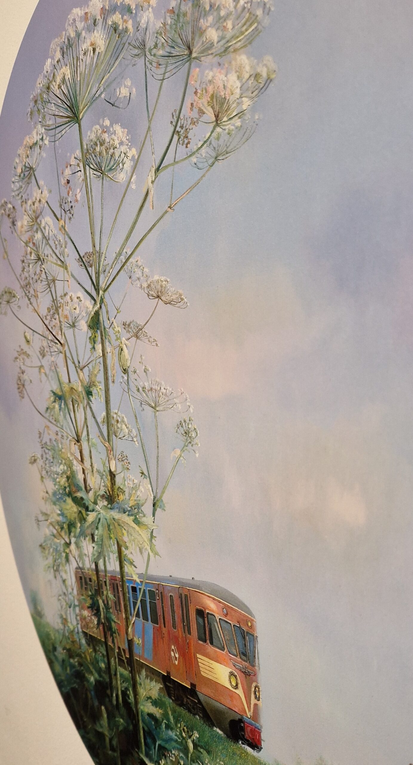 een schilderij van een bus op een heuvel met bloemen