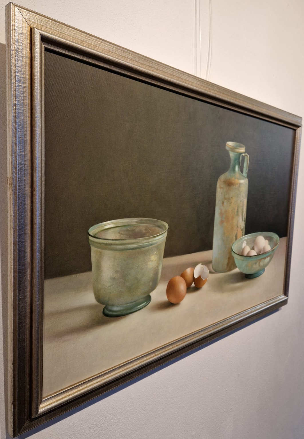 Henk Helmantel, Stilleven met Romeins glas en eieren, detail ZK